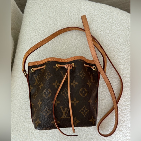 Nano Noe Louis Vuitton bag - Picture 3 of 11